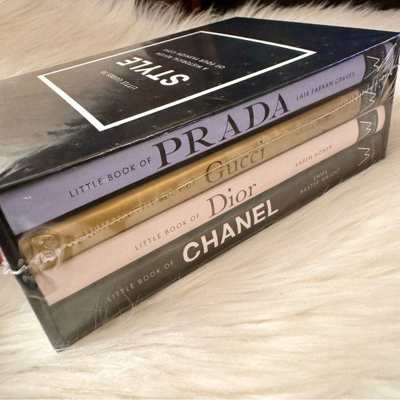 Little Guides to Style books - Picture 3 of 3